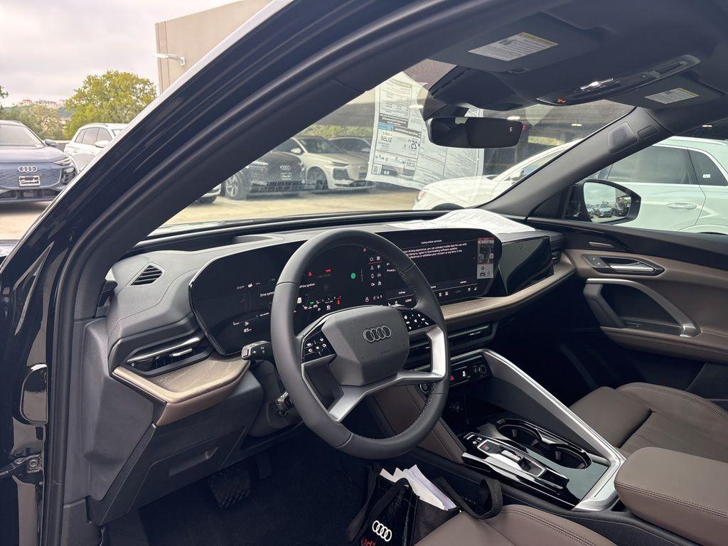 new 2025 Audi Q5 car, priced at $61,950