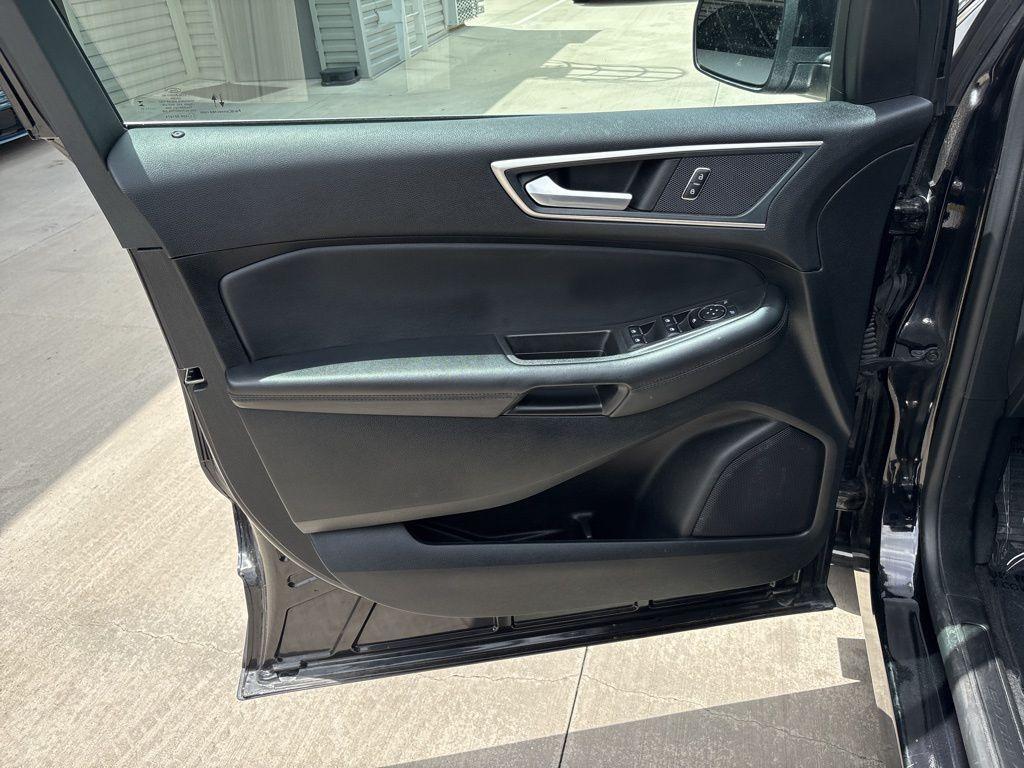used 2024 Ford Edge car, priced at $25,991