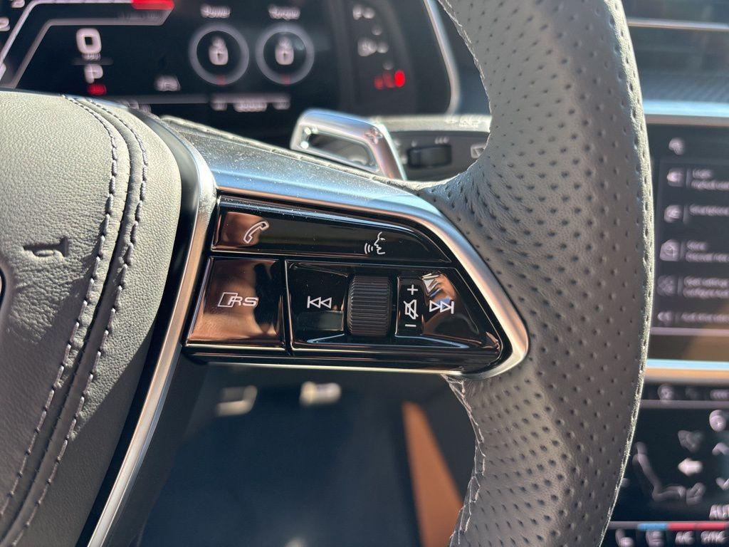 new 2026 Audi RS 6 Avant car, priced at $154,590