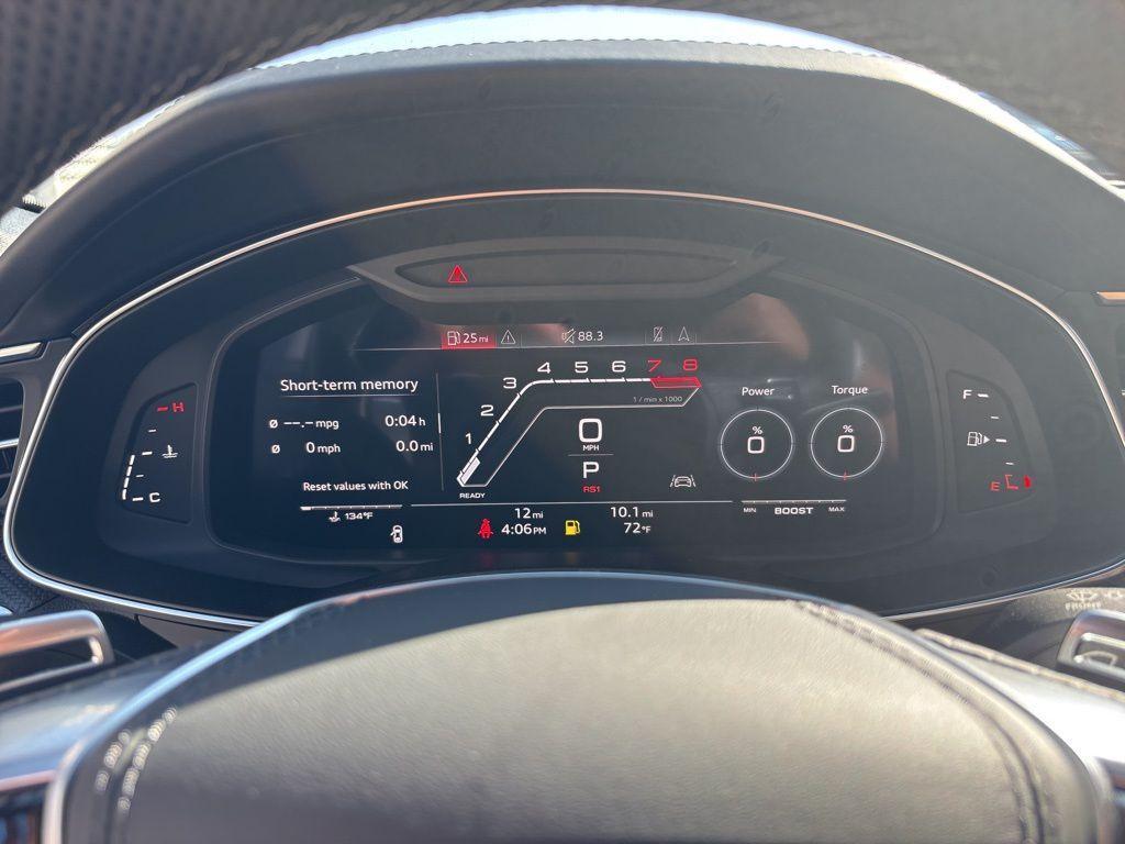 new 2026 Audi RS 6 Avant car, priced at $154,590