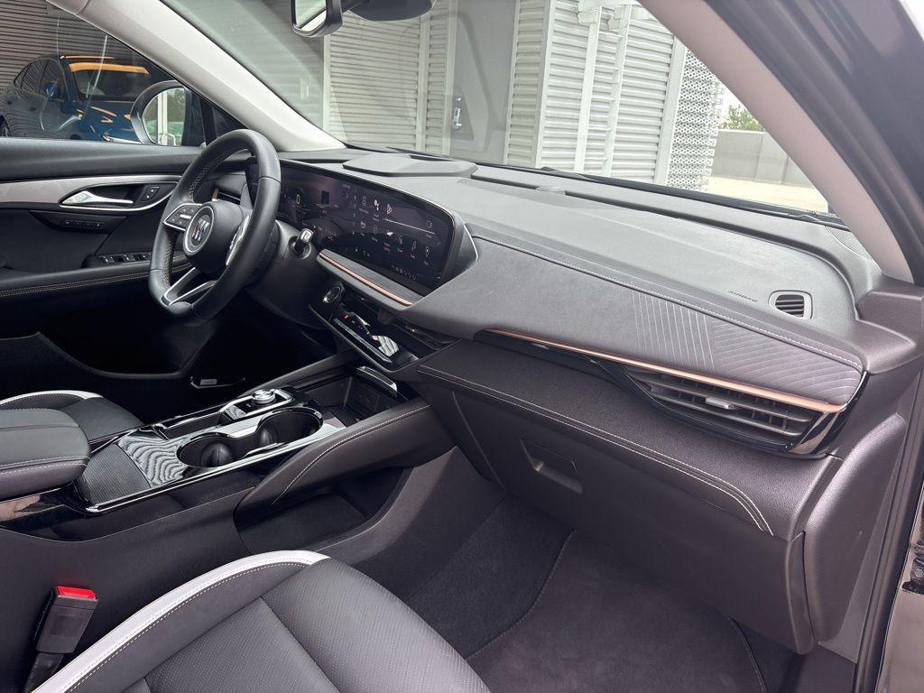 used 2024 Buick Envision car, priced at $31,491