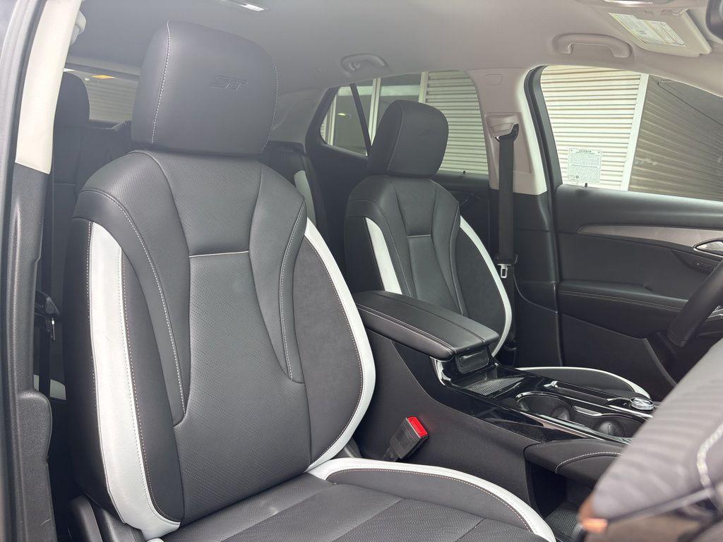 used 2024 Buick Envision car, priced at $31,491
