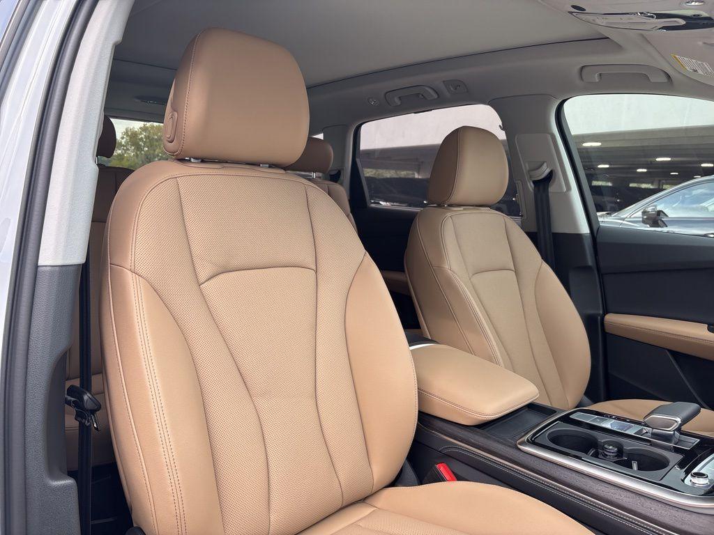 new 2026 Audi Q7 car, priced at $78,295