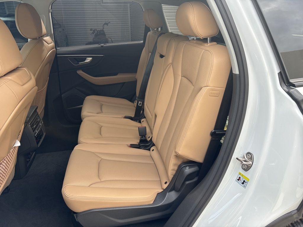 new 2026 Audi Q7 car, priced at $78,295