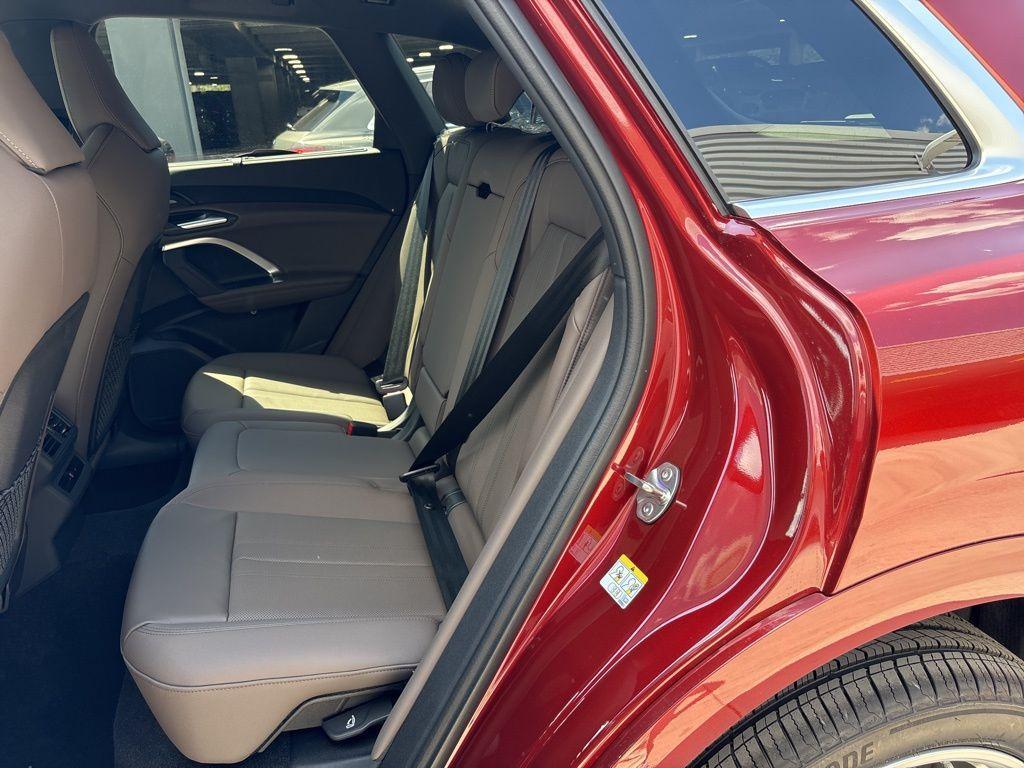 new 2025 Audi Q5 car, priced at $61,300