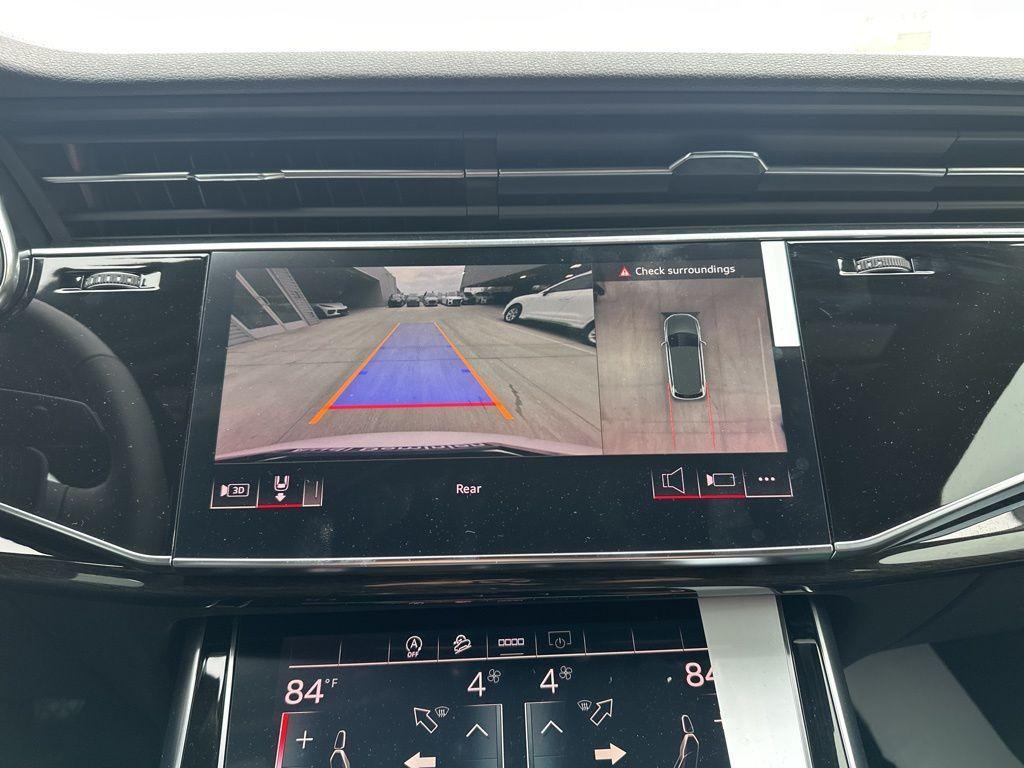 new 2025 Audi Q7 car, priced at $66,718