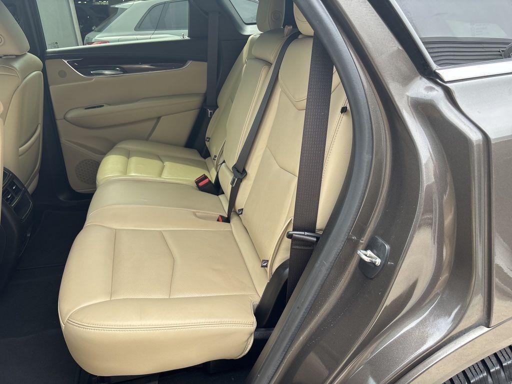 used 2019 Cadillac XT5 car, priced at $18,991