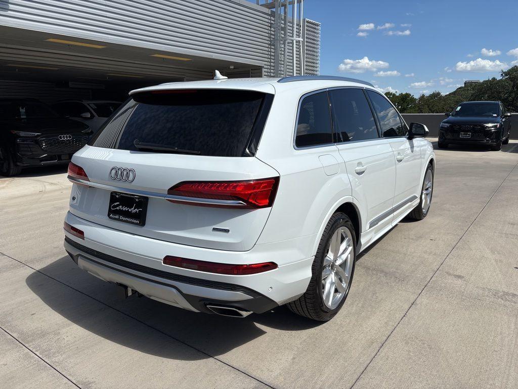 new 2025 Audi Q7 car, priced at $64,910
