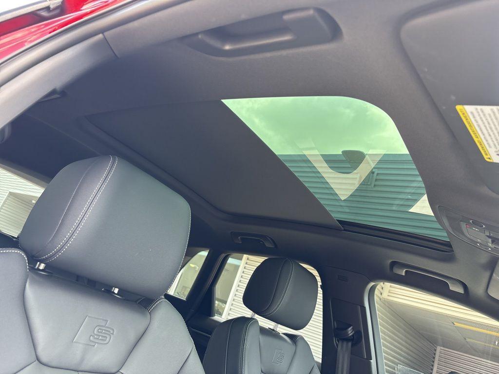 used 2025 Audi Q3 car, priced at $35,992