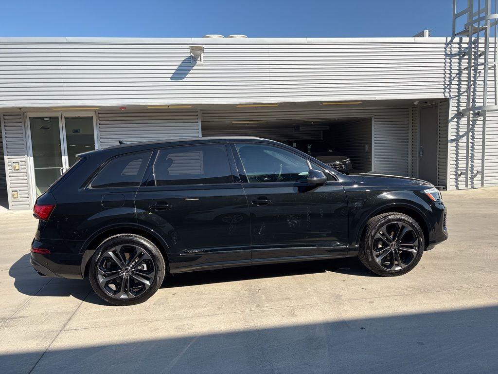 used 2025 Audi Q7 car, priced at $60,991