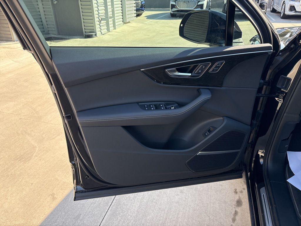 used 2025 Audi Q7 car, priced at $60,991