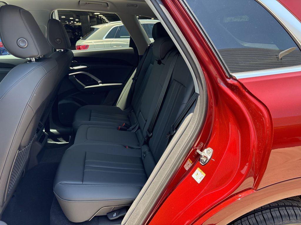 new 2025 Audi Q5 car, priced at $60,350