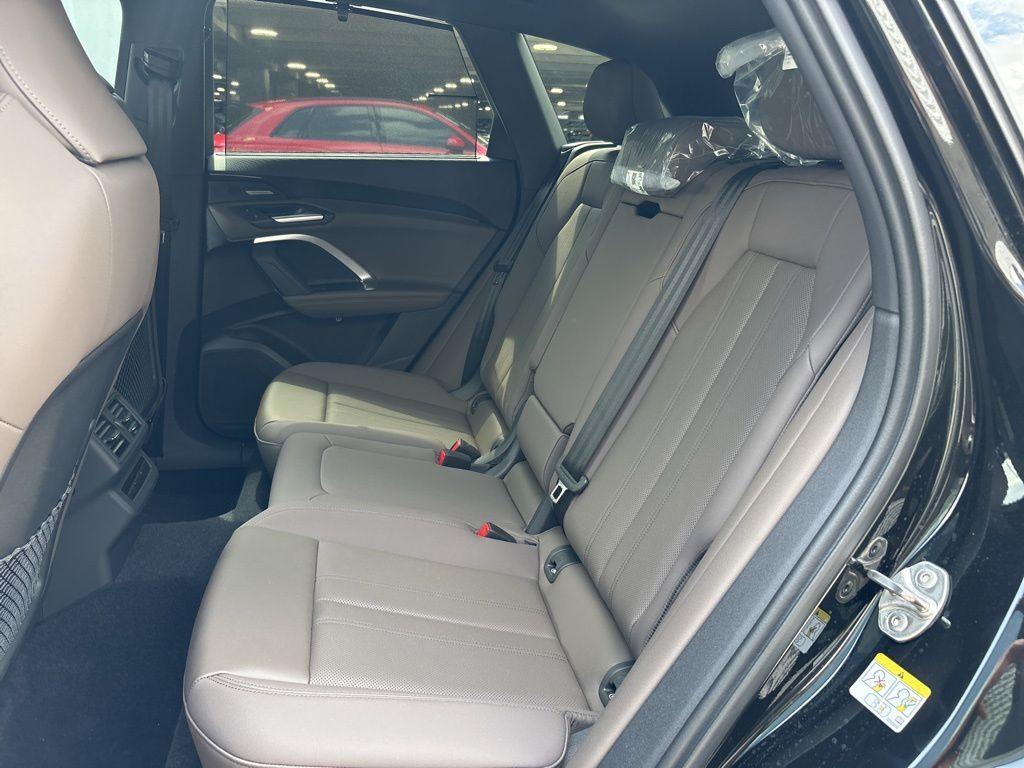 new 2025 Audi Q5 car, priced at $59,768