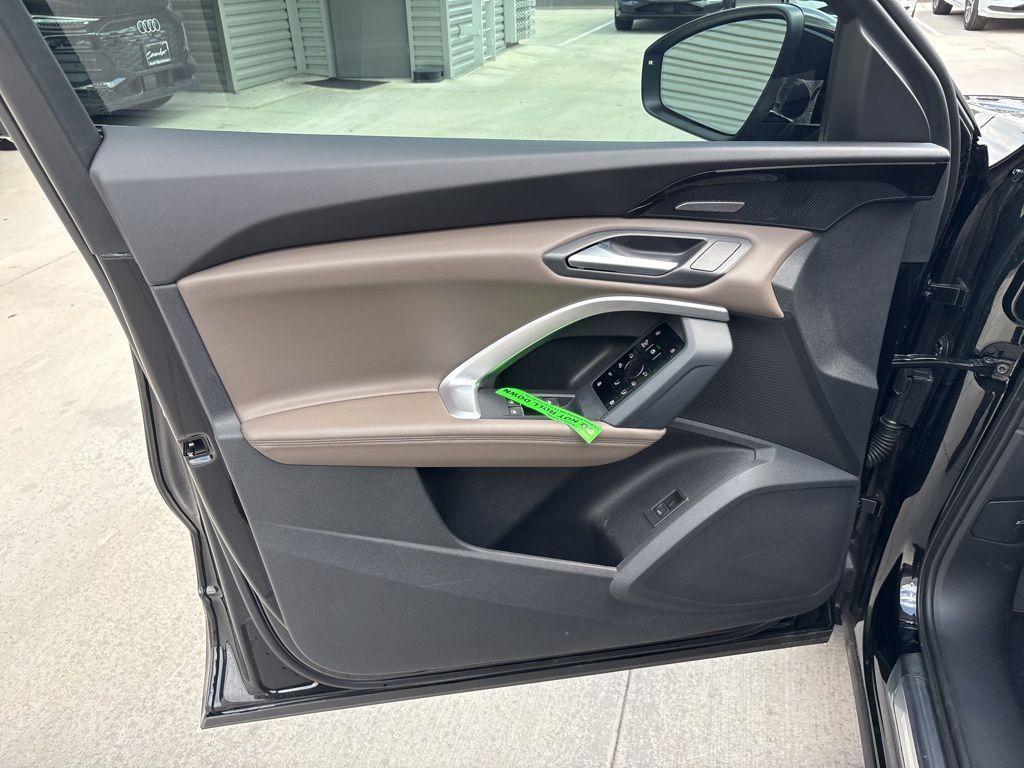 new 2025 Audi Q5 car, priced at $59,768