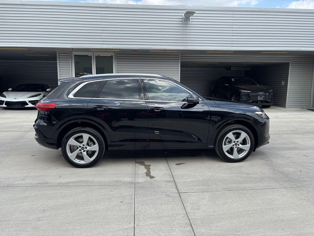 new 2025 Audi Q5 car, priced at $59,768