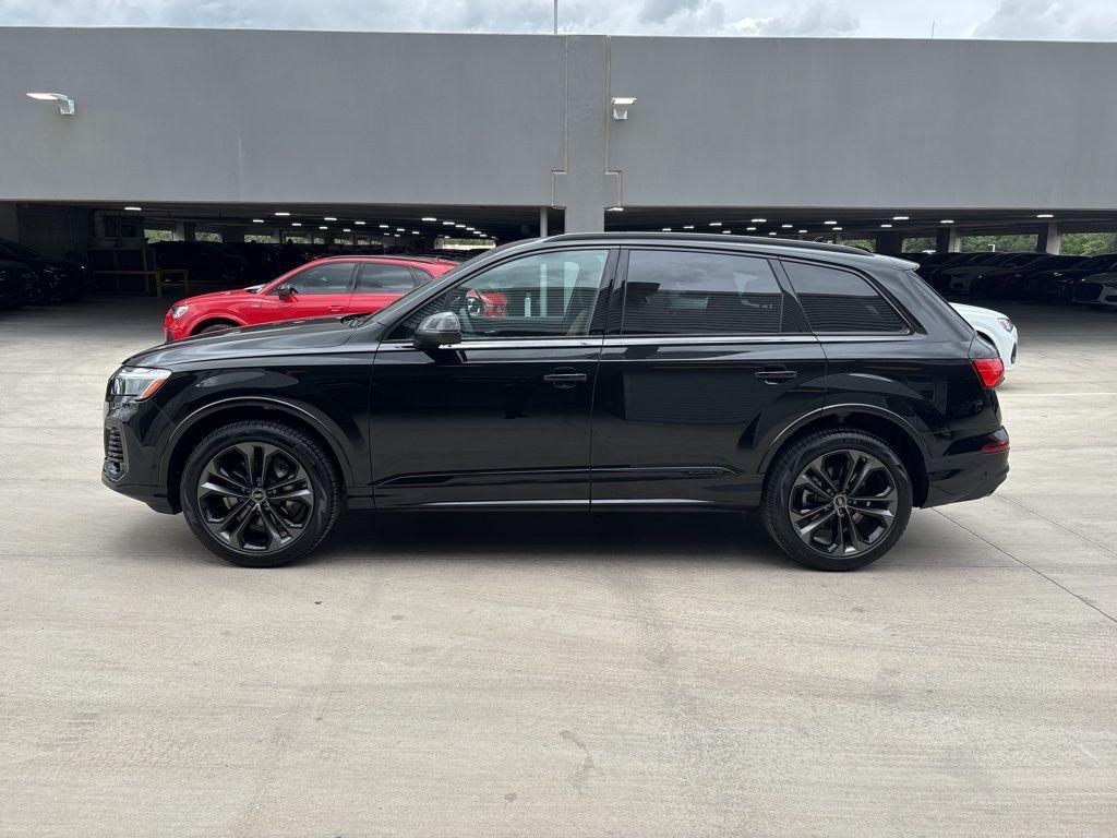 new 2025 Audi Q7 car, priced at $63,405