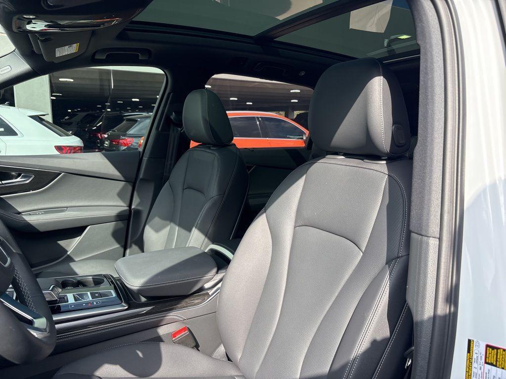 used 2025 Audi Q7 car, priced at $59,991