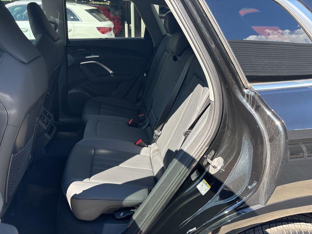 new 2025 Audi Q5 car, priced at $61,390