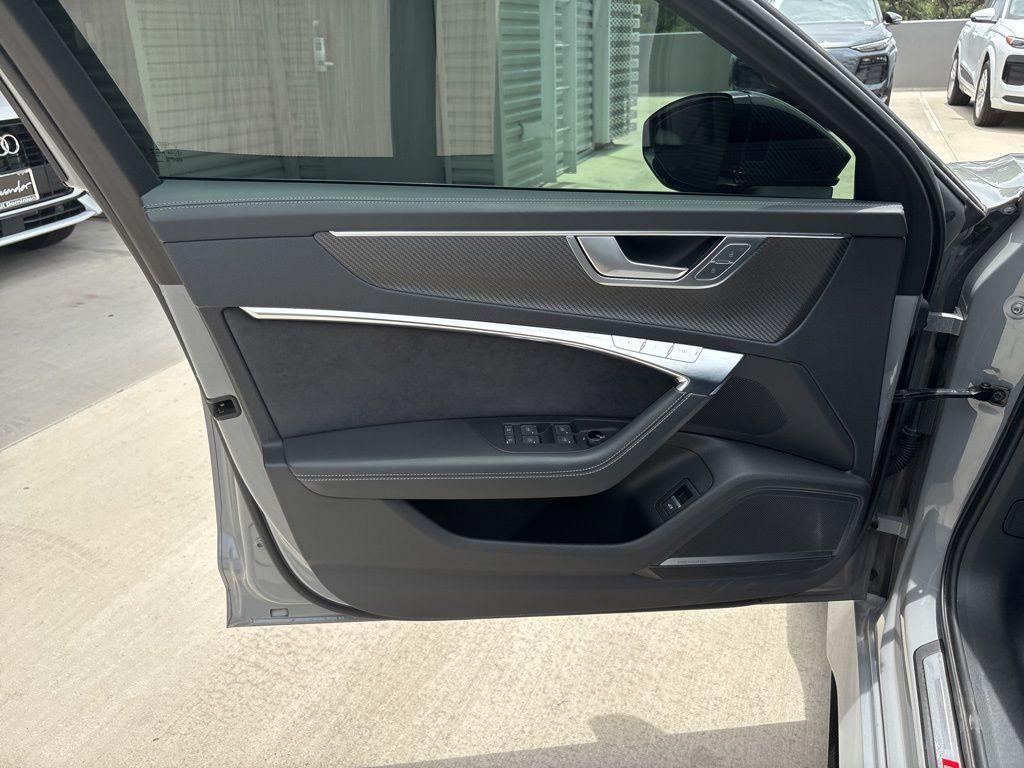 used 2022 Audi RS 6 Avant car, priced at $112,991