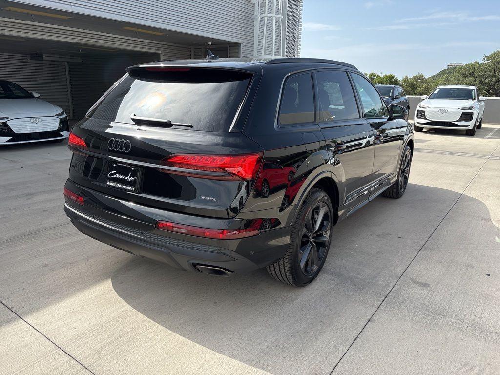 new 2025 Audi Q7 car, priced at $62,718