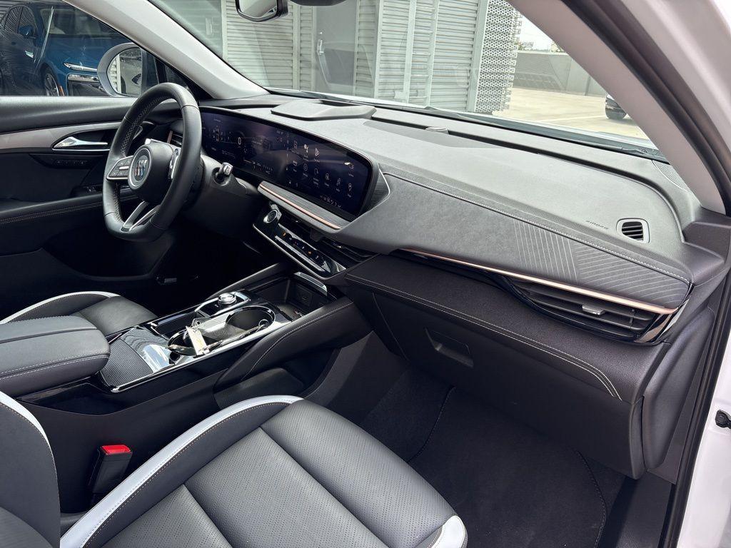 used 2024 Buick Envision car, priced at $32,791