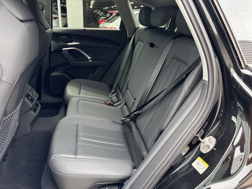 new 2025 Audi Q5 car, priced at $59,768