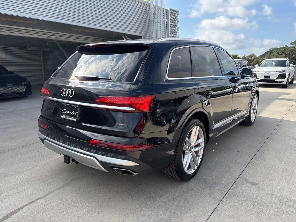 new 2025 Audi Q7 car, priced at $64,480