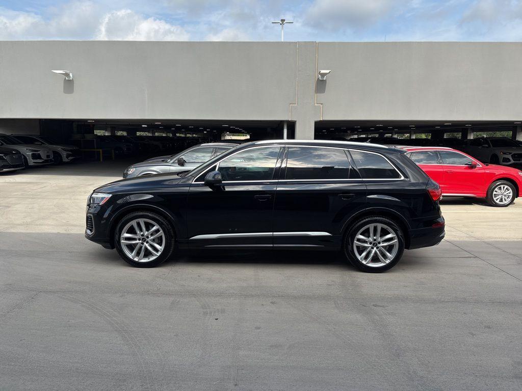 new 2025 Audi Q7 car, priced at $64,480