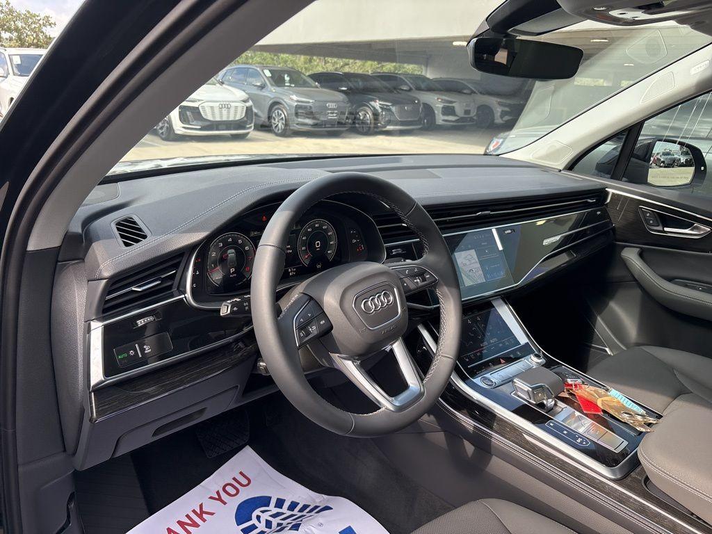 new 2025 Audi Q7 car, priced at $64,480