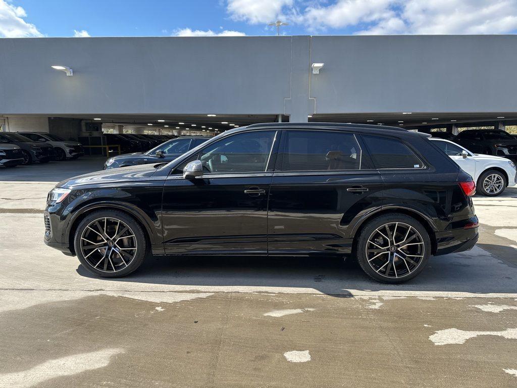 new 2025 Audi Q7 car, priced at $77,835