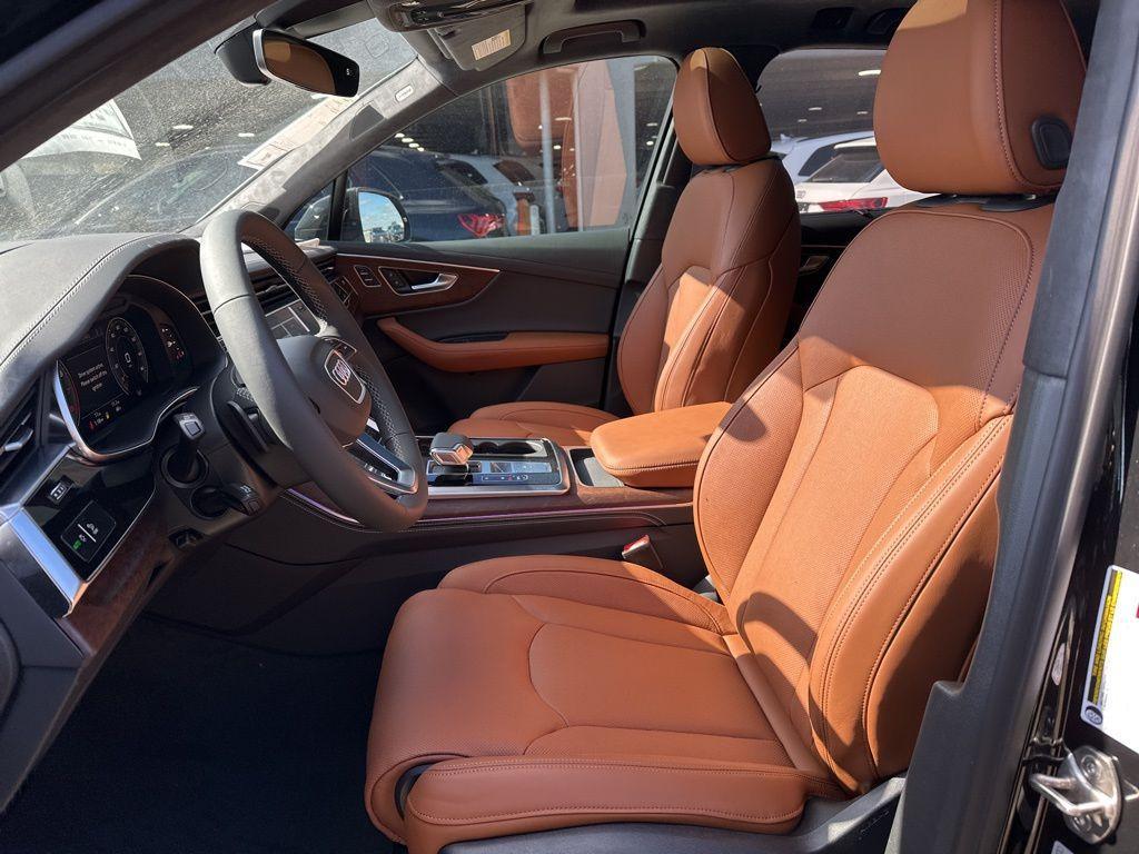 new 2025 Audi Q7 car, priced at $77,835