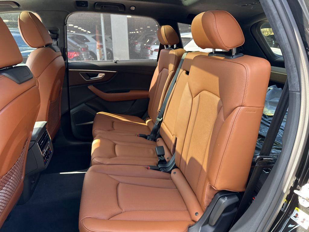 new 2025 Audi Q7 car, priced at $77,835