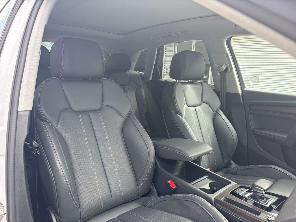used 2025 Audi Q5 car, priced at $45,492