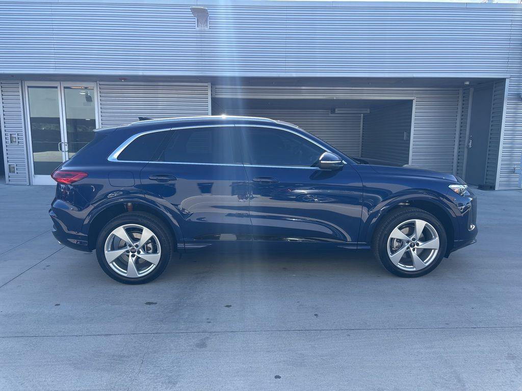 new 2025 Audi Q5 car, priced at $60,350