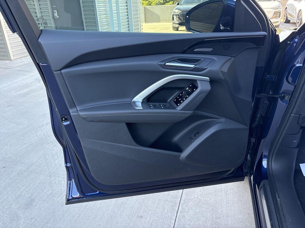 new 2025 Audi Q5 car, priced at $60,350