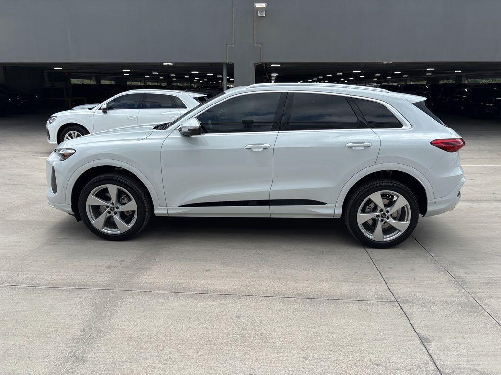 new 2025 Audi Q5 car, priced at $59,768