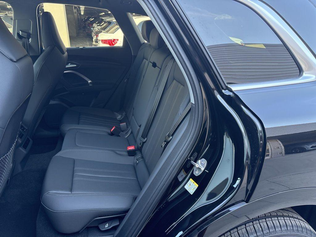 new 2025 Audi Q5 car, priced at $61,950