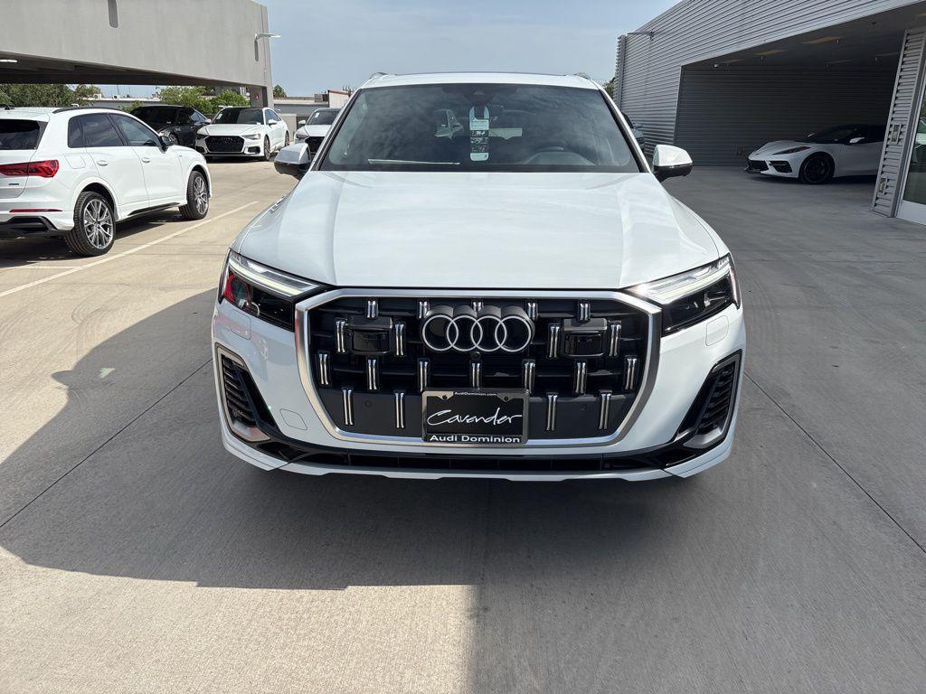 new 2025 Audi Q7 car, priced at $64,361