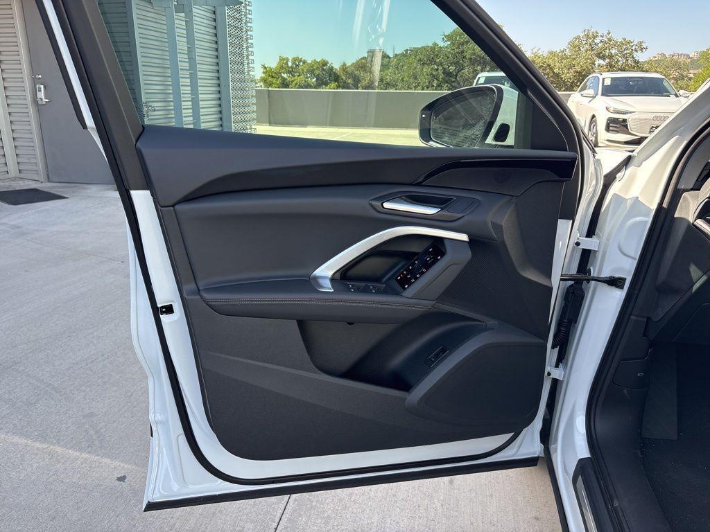 new 2025 Audi Q5 car, priced at $56,175