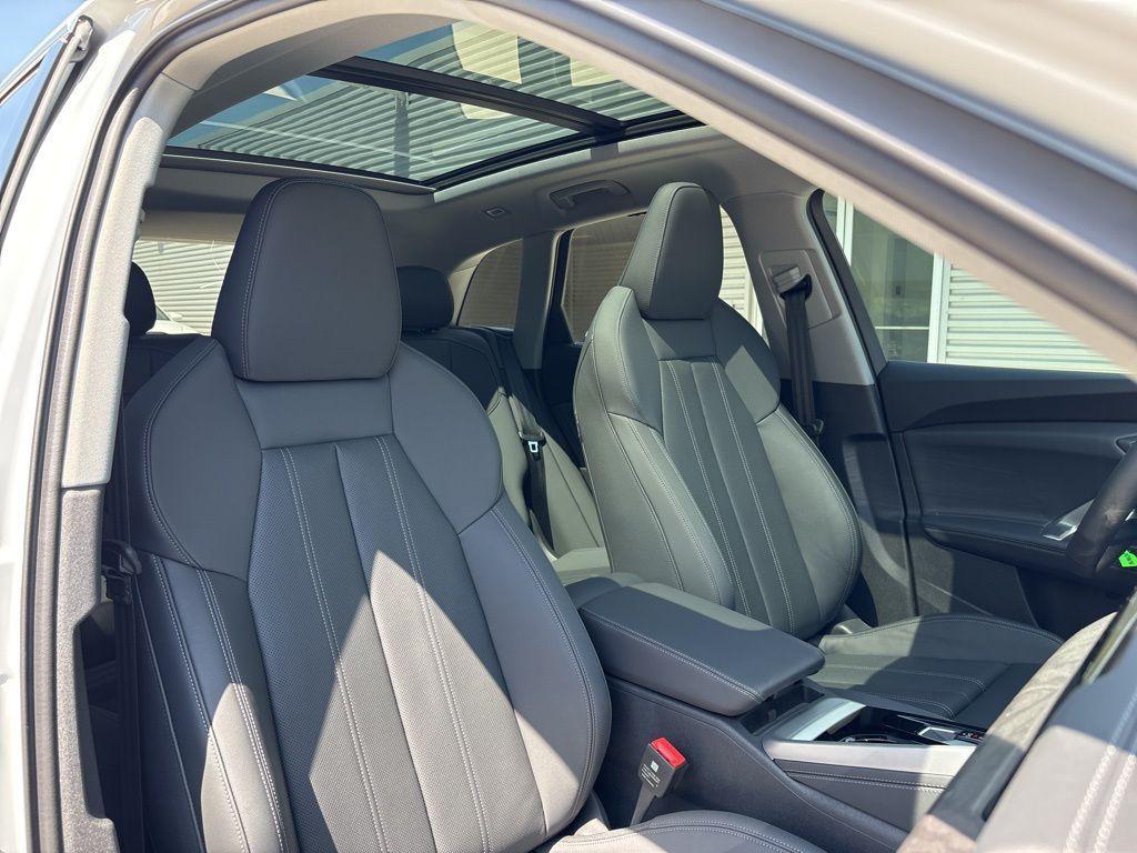 new 2025 Audi Q5 car, priced at $59,768