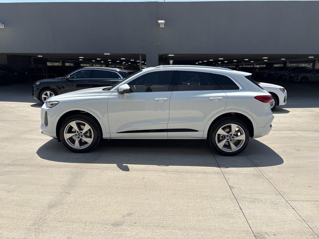 new 2025 Audi Q5 car, priced at $59,768