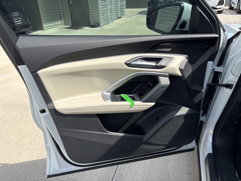 new 2025 Audi Q5 car, priced at $62,644
