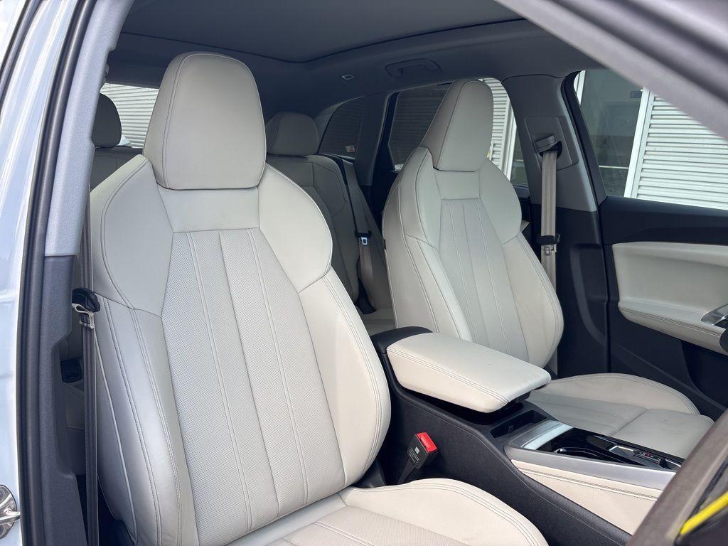 new 2025 Audi Q5 car, priced at $62,644