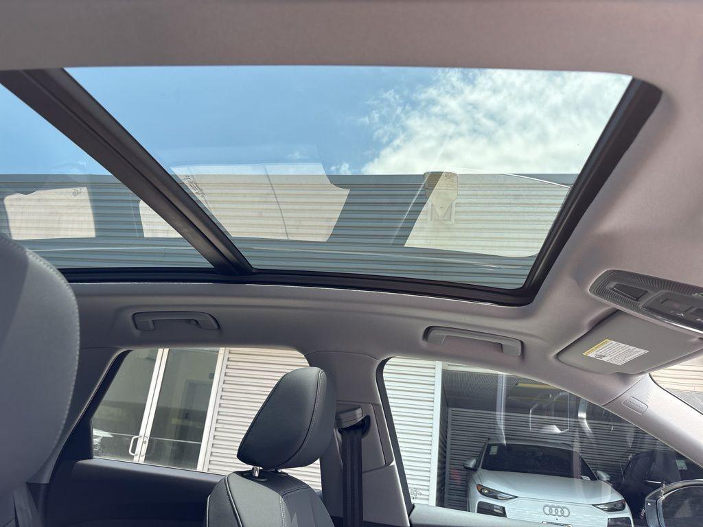 new 2025 Audi Q5 car, priced at $56,331