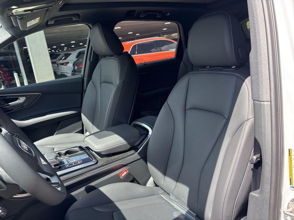 new 2026 Audi Q7 car, priced at $76,445