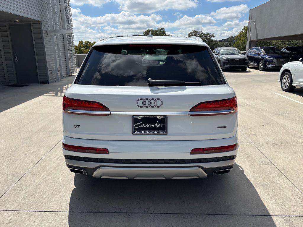 new 2026 Audi Q7 car, priced at $76,445