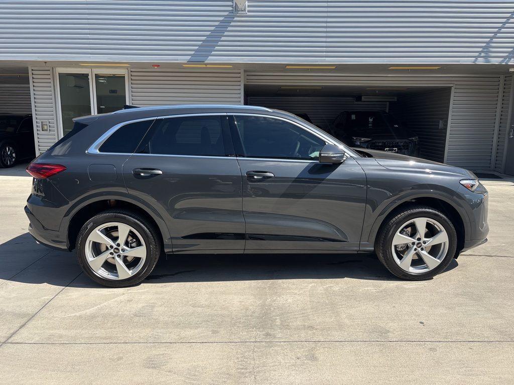 new 2025 Audi Q5 car, priced at $61,950