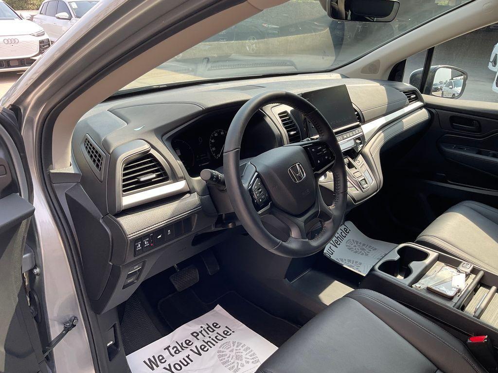 used 2025 Honda Odyssey car, priced at $41,892