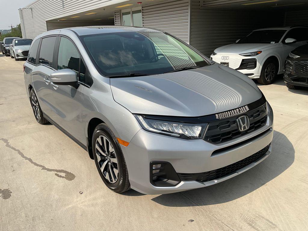used 2025 Honda Odyssey car, priced at $41,892