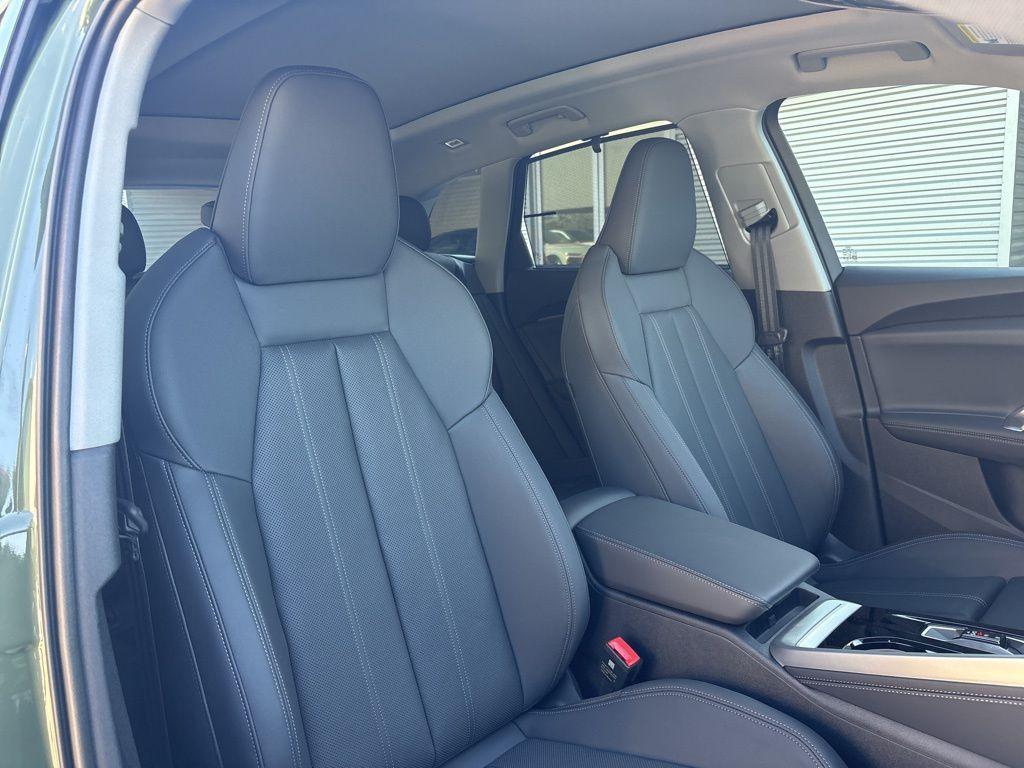 new 2025 Audi Q5 car, priced at $61,300